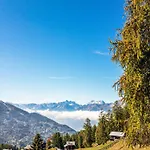Amazing With Valley View Apartment *